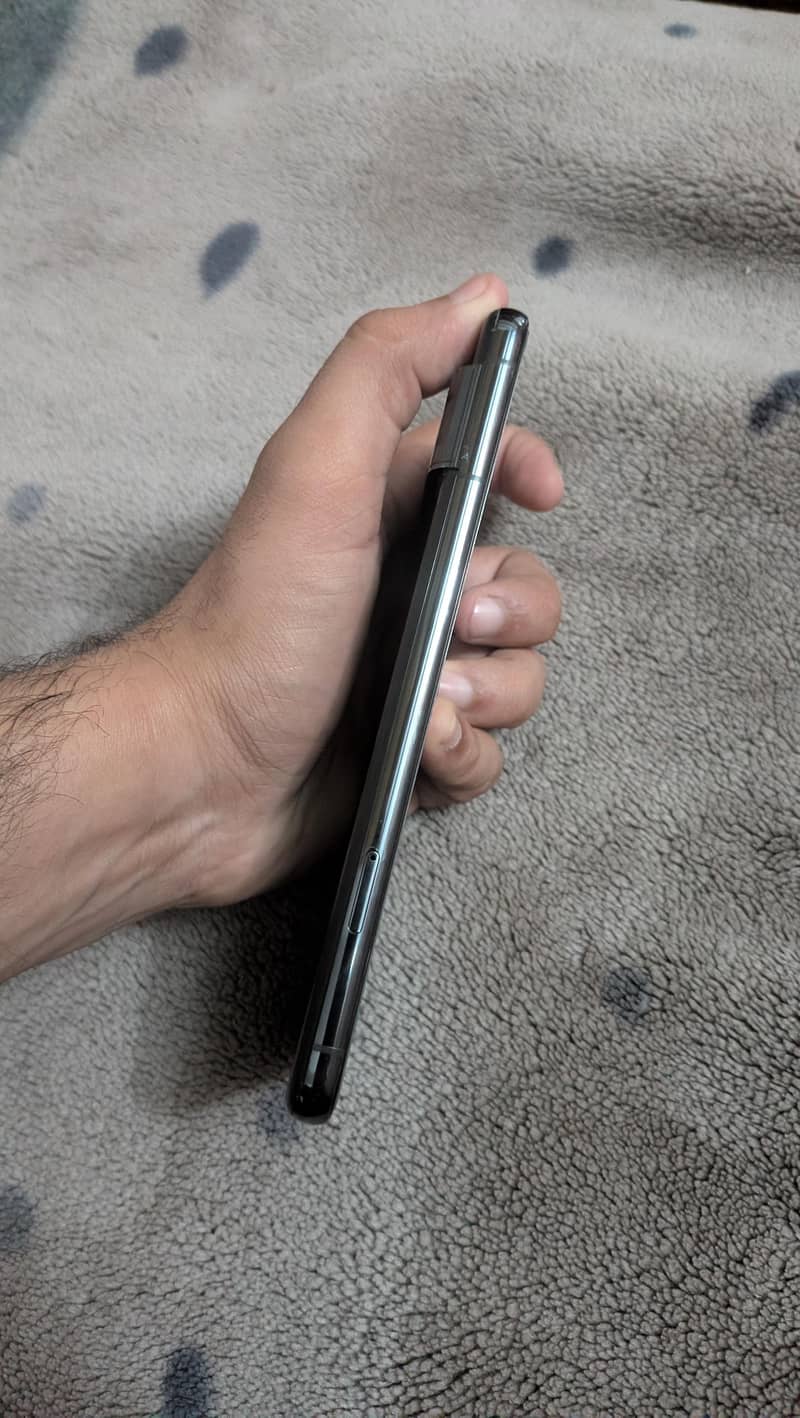 Google Pixel 8 Pro 2