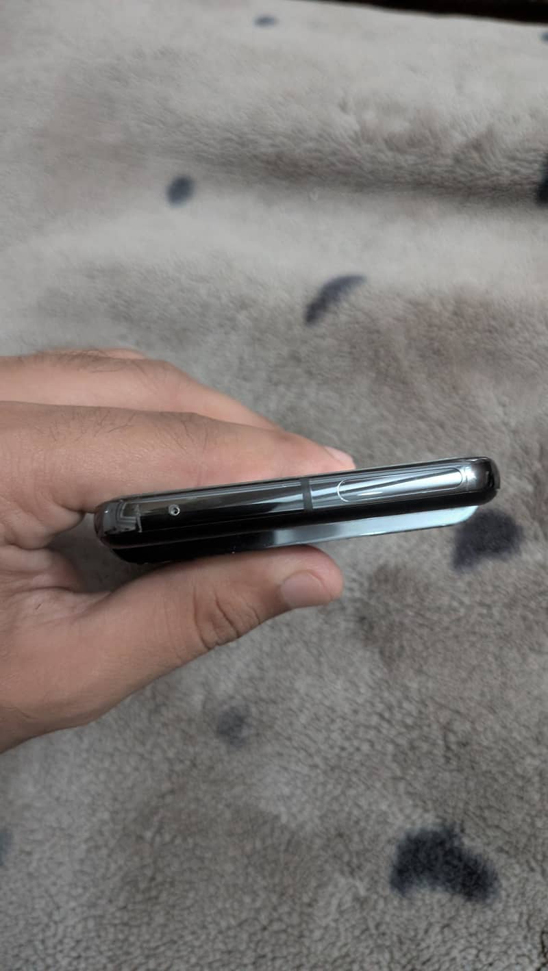 Google Pixel 8 Pro 3