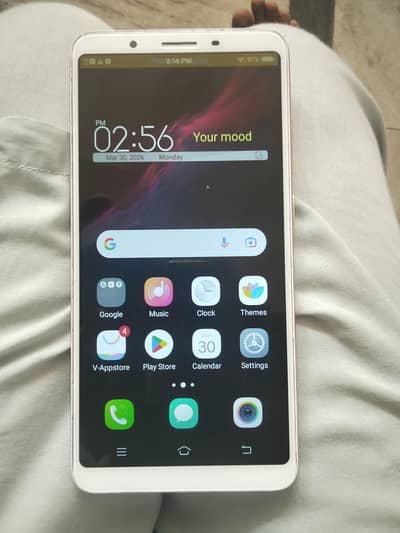 vivo y71 gold colour urgent for sale in new condition only seuris