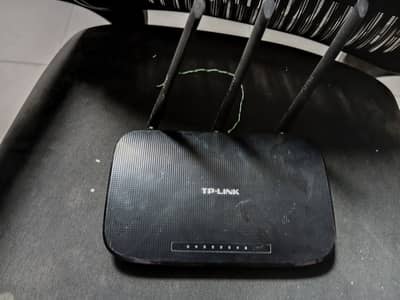 TpLink Router 3 Antenna 450 Mbps TLWR940n