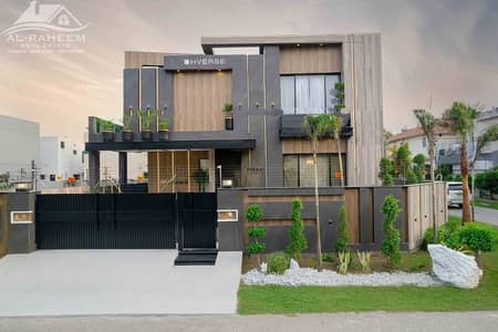 22 MARLA ULTRA MODERN LUXURY VILLA FOR SALE IN LOW PRICE NEAR TO huge park gold creast mall