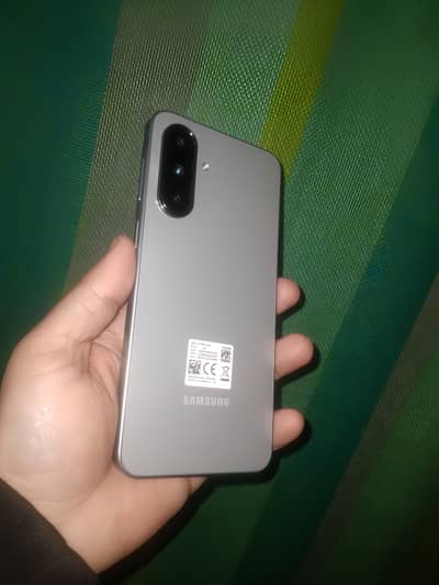 Samsung A17 open box 8/256
