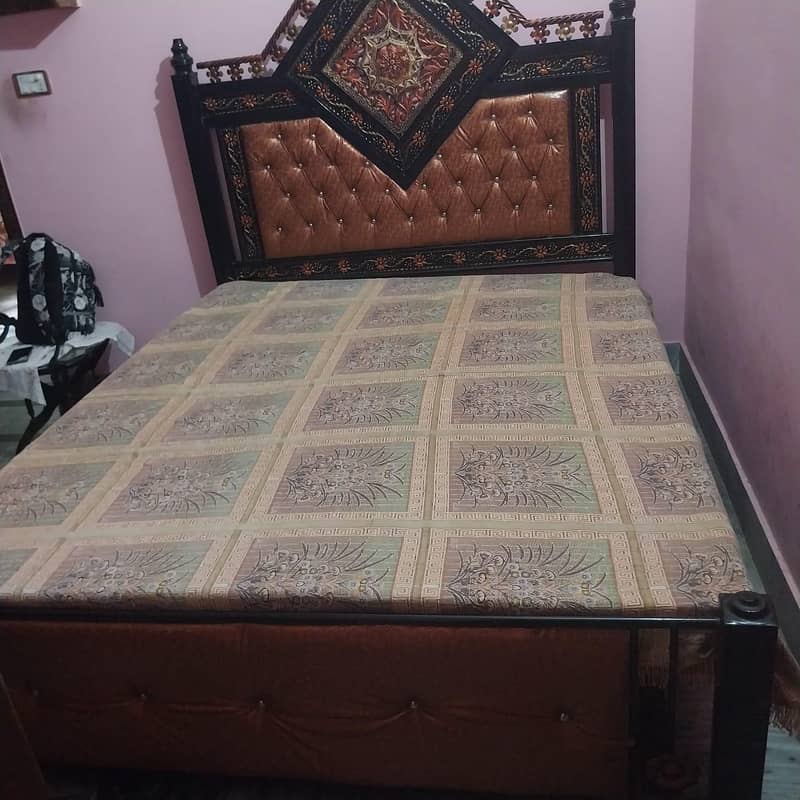 bed with dressing table 2