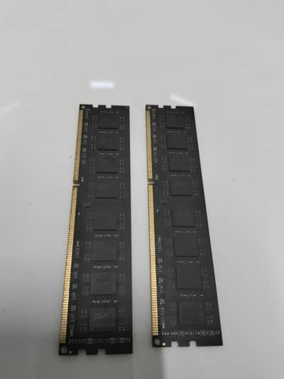 Ddr3 ram 8 gb both sticks