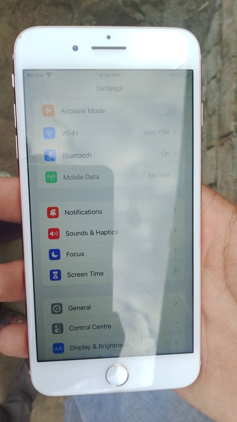 Apple iPhone 8 Plus 0