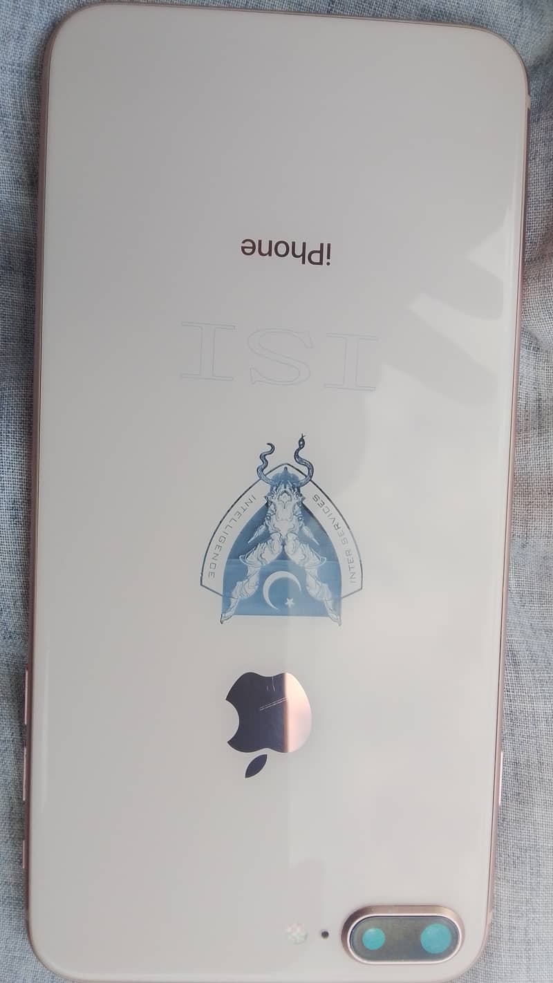 Apple iPhone 8 Plus 1