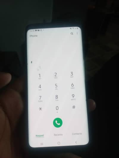 complete box dot hai panel pr mazarin nahi ata front camera maki dust