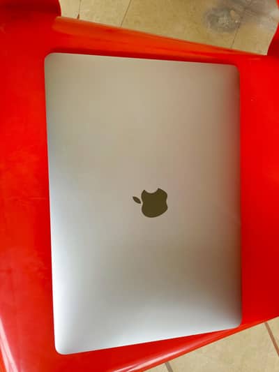 MacBook Pro 2017 13 inches