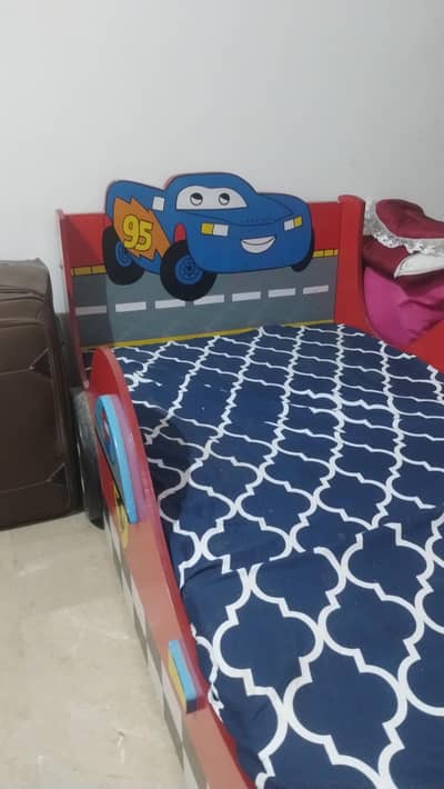 Kids furniture set Single Bed/wardrobe/mattress