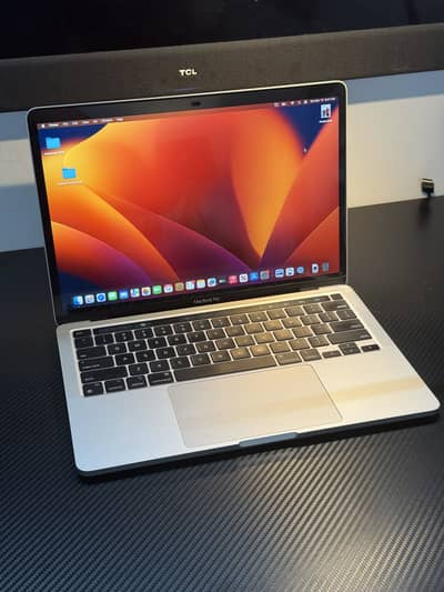 MacBook Pro M2 – 24GB RAM – 1TB SSD
