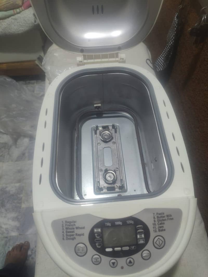 cake and bread maker 1