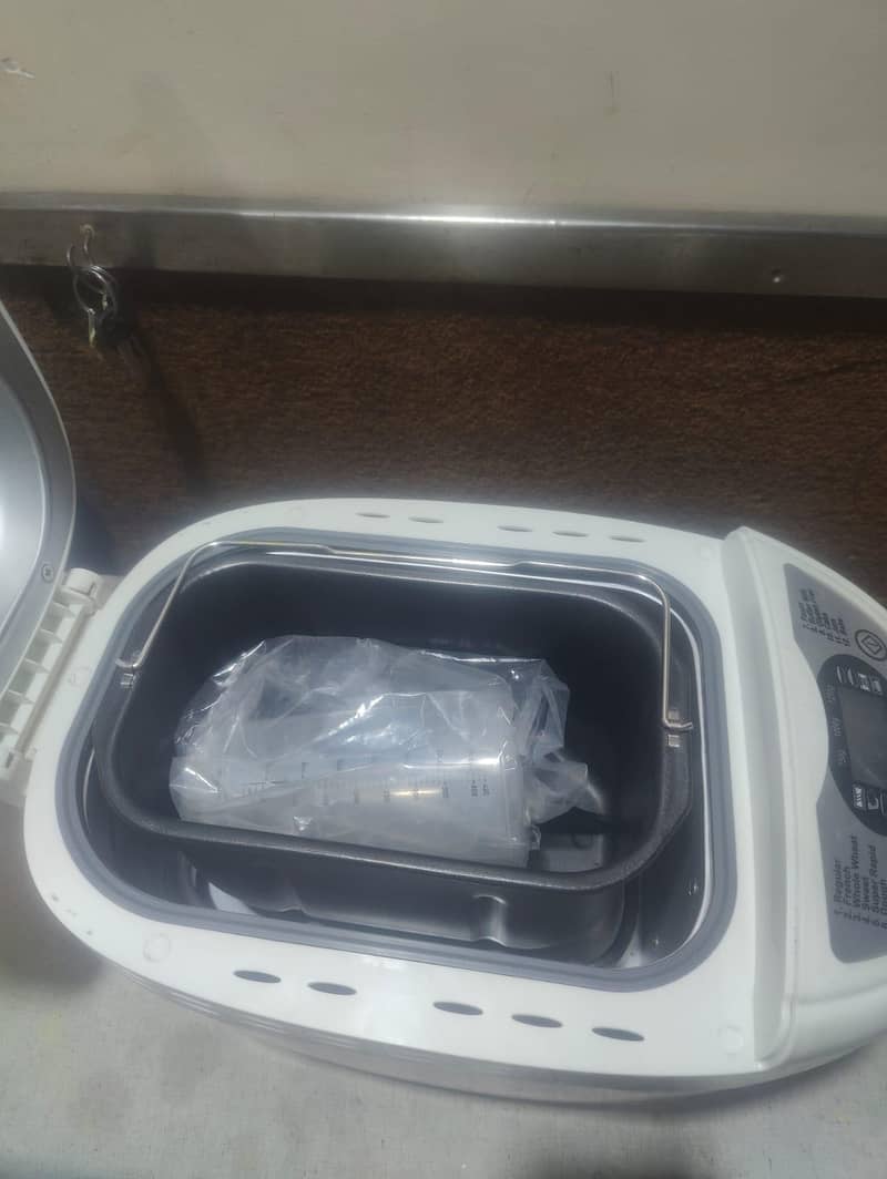 cake and bread maker 3