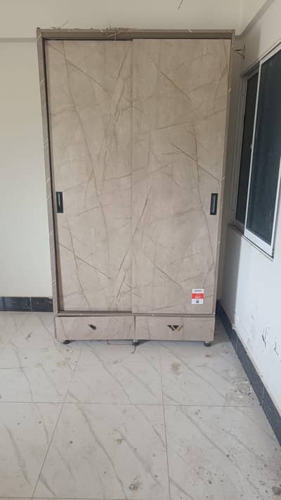 cupboard/wardrobe for sell