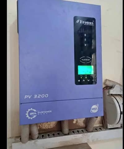 3kw inverter 450watt longi 4 soral panels 2 batterys narada 155AH