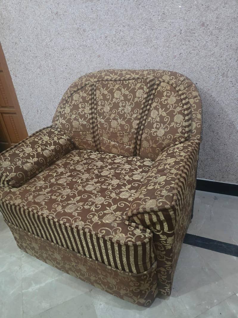 Solid Wooden Sofa Set 5 Seater 3