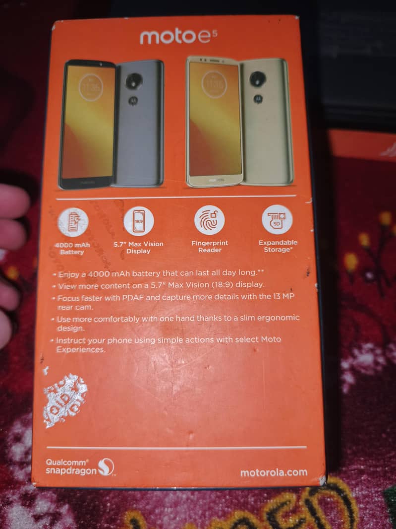 moto e5 4