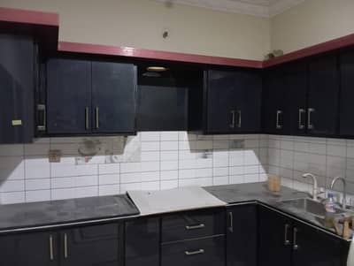 80 yards,2 bed lounge, 2nd floor west open portion with all facilities, ideal for educated family only