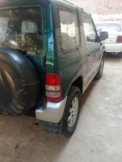 Mini pajero Mitsubishi 660 cc Auto