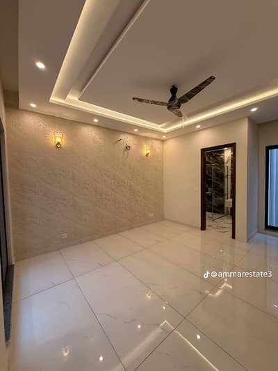 Moldren Design House For Rent