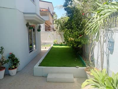 300 Yards banglow for sale