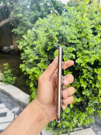 iPhone 11Pro MAX DUAL PTA APPROVED