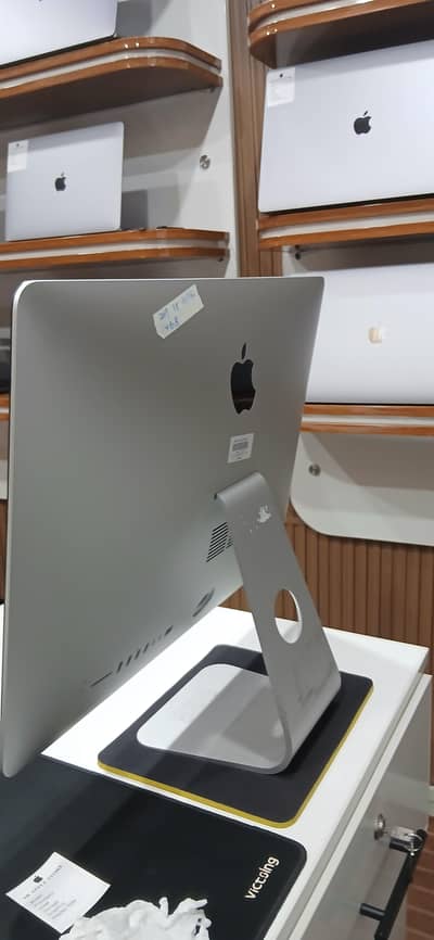 i mac 2019 . . 21 inch