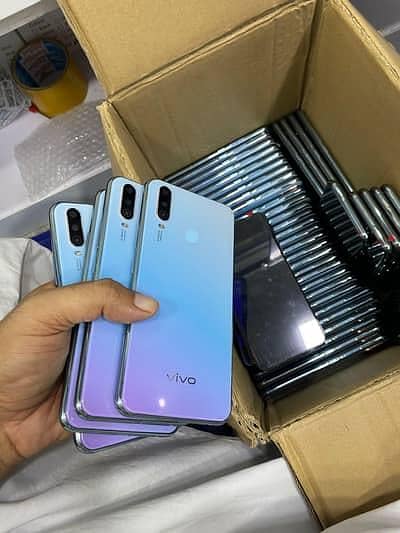 Vivo Y17 8gb 256gb dual sim approved also 1plus 6 avail
