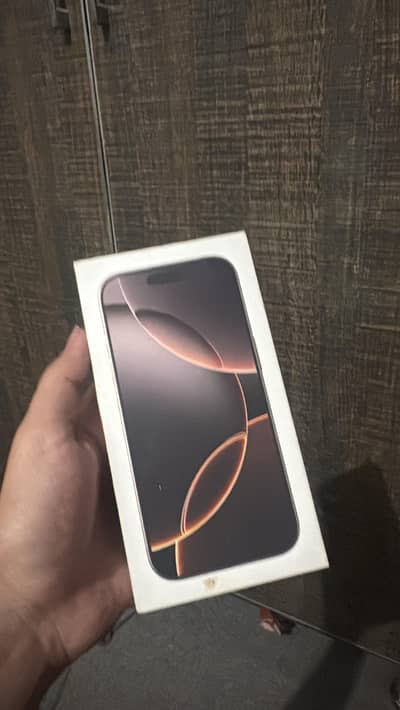 Iphone 16 pro Desert Titanium