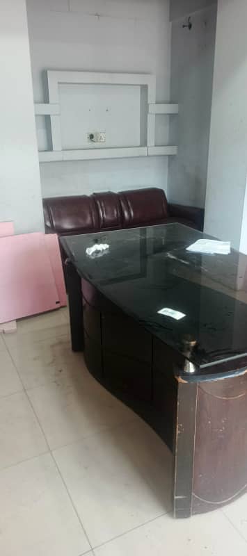 SAMI FURNISHED OFFICE FOR RENT PHASE 2 E X T D H A 600 SQUARE FEET 3RD FLOOR