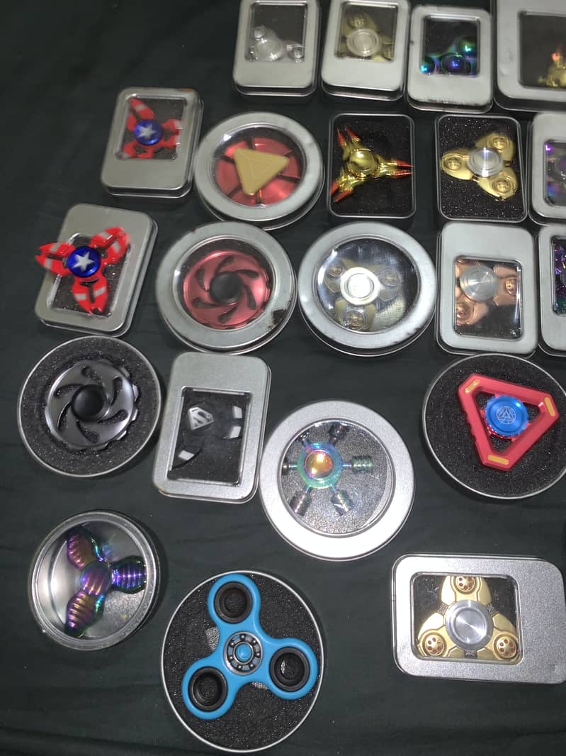 Fidget spinners 0