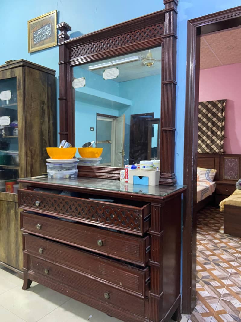 dressing table 2
