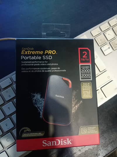 Sandisk SSD Extreme Pro 2Tb ( E81 ) Box Open