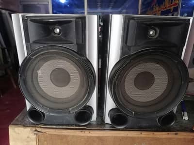 speakers in best conditions