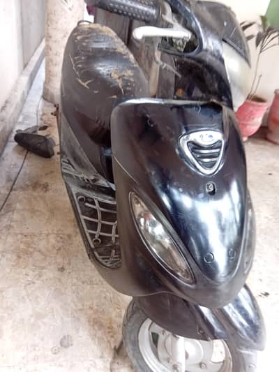 kamcoo japaness scooty