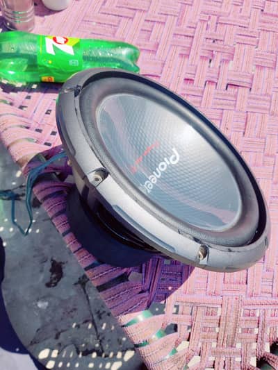 Pioneer 3003D4 12" Subwoofer ( 1side work 1 Side not work )