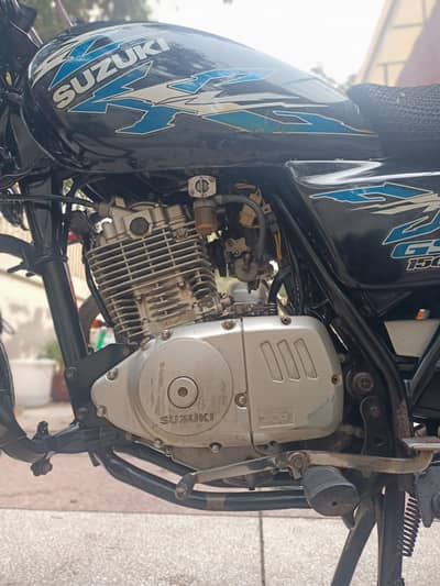 Suzuki GS 150 SE 2023