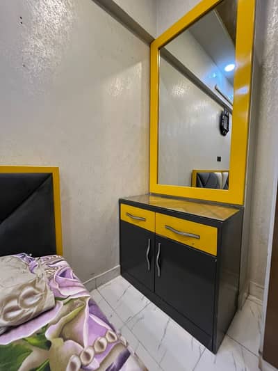 Complete bed set with lasani wood