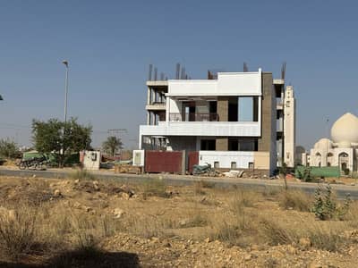 272 Sq Yd Luxury Villa For Sale Precinct 8, Near Grand Jamia Mosque, Bahria Town Karachi A+ Construction | 5 Bedrooms, Drawing, Dining, TV Lounge & American Kitchen 5 Min from Main Gate | Near Park, Mosque, Schools & Commercial.