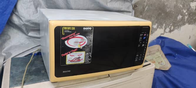 sanyo microwave oven for sale 0316/1736/128