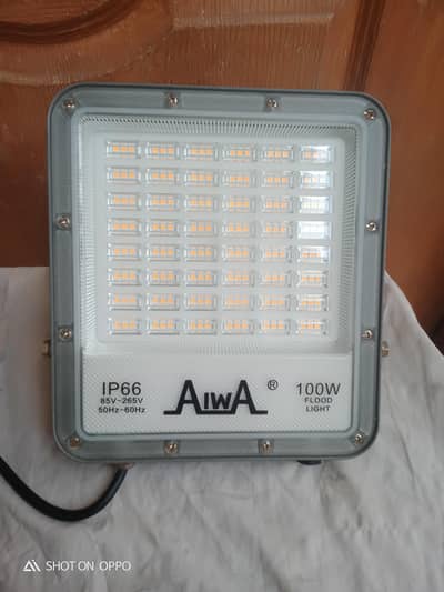 AiwA company electric light 100w for sale