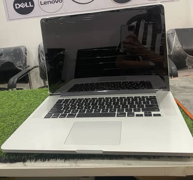 MacBook Pro 2015-Mid