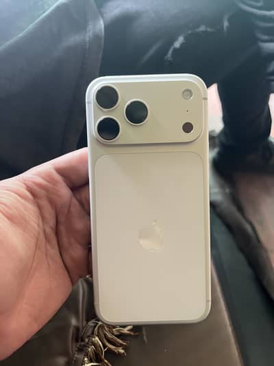 Apple iPhone 17 Pro Max jv