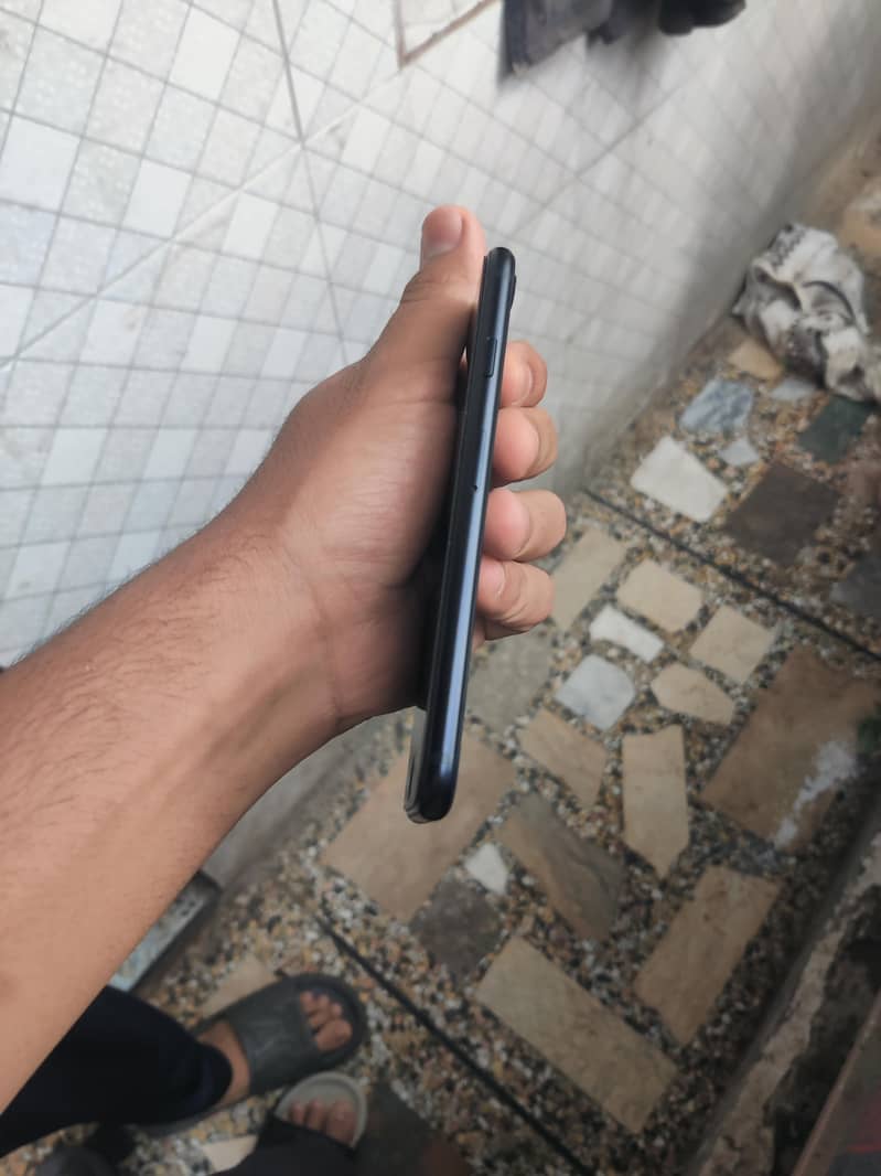 iphone se3 generation 1