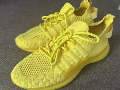 Insignia Ladies Medicated Shoes – Size 38 (Unused)