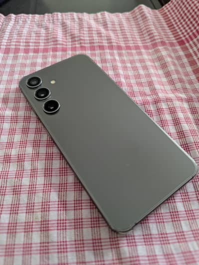 Samsung S24 10/10 Condition