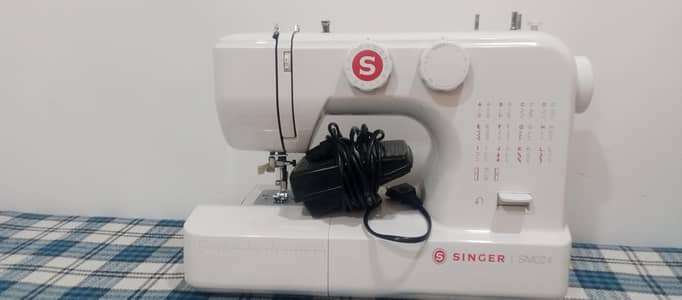 Singer Sewing Machine SM-024 Electric Silai Machine Home use Like new