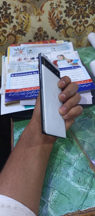 Google pixel 6a 128 gb ha exchange with iphone