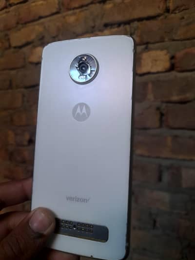 moto z4 urgent sale