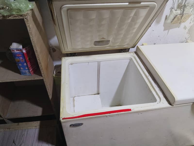 waves deep freezer 5