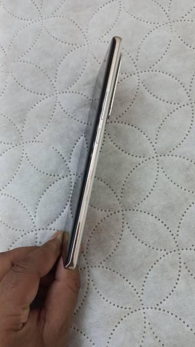 infinite zero 30 4G  in a new condition  with warranty